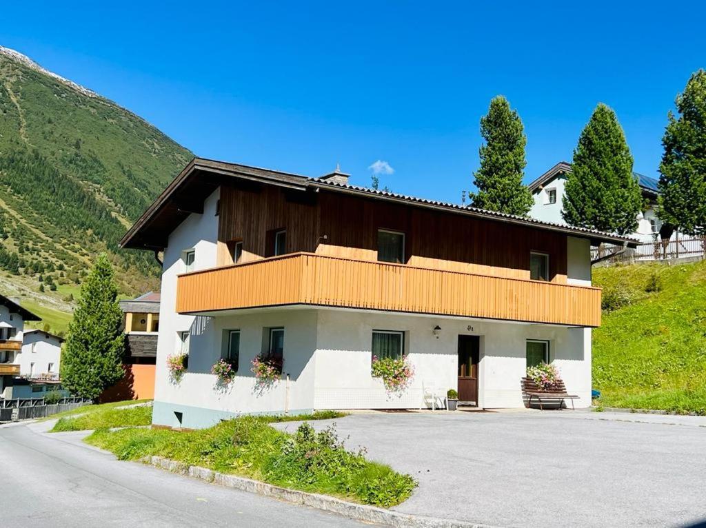 Chasetta Zum Sigrist Villa Galtur Bagian luar foto